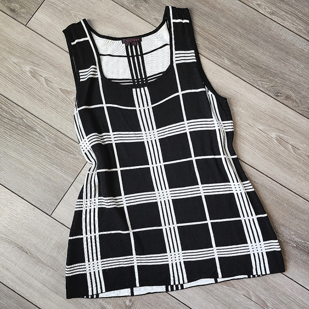 Women's XL plaid print sweater tank